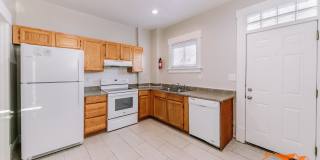 172 E 11th Avenue Gallery 35