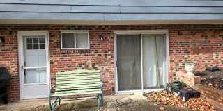 7009 LAMP POST unit: B Gallery 2