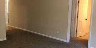 4 Bedroom 2 Bathroom House - Close to MSU Campus Gallery 22