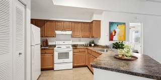 Sheridan Ocean Club Apartments Gallery 75