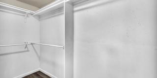 605 W Hutchison Gallery 27