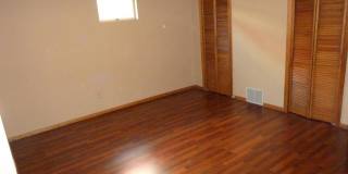 Cute & Clean 3 bedroom Townhome in the Heights Gallery 7
