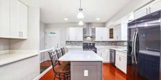 9321 SAINT ANDREWS Place Gallery 1