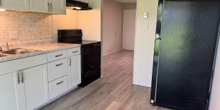 Cozy Duplex Unit Available NOW! Gallery 4