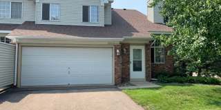 *2Bed*1.5Bath with loft in West Bloomington- Avail Sept 1 Gallery 1