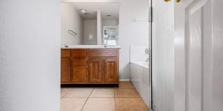 Charming East Austin 2-Story | 3BR | Spacious Yard & Modern Kitchen Gallery 11