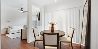 St. Moritz Apartments Gallery 15