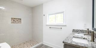 Spacious 5BR/3.5 BA Renovated Home Near Beltline with Off-Street Parking Gallery 33