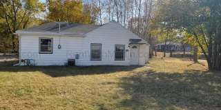 For Rent- Beautiful home in Evansdale! Pets Ok! Gallery 1