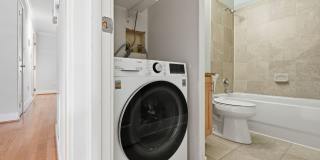 1BR in the Heart of Logan Circle Gallery 14