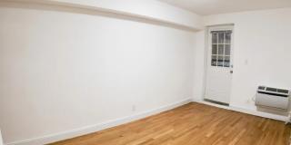 195 E 76th St Gallery 9