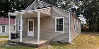 2 BED, 1 BATH HOME LOCATED IN GREENSBORO 2 BED, 1 BATH HOME LOCATED IN GREENSBORO Gallery 1