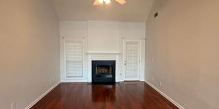 Charming 3-Bedroom Home In City Square! Gallery 5