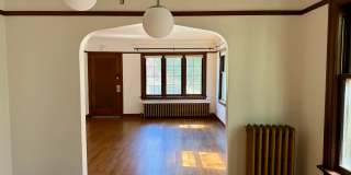937 10th Avenue East 937 10th Avenue East Gallery 1