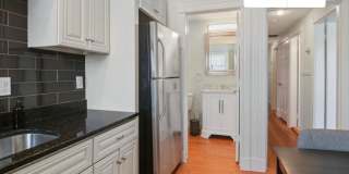 11 Linden St. Gallery 5