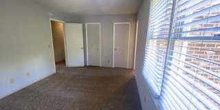 4036 Greenleaf Street Gallery 15