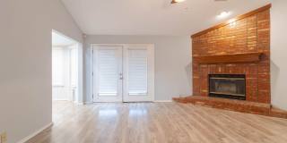 Spacious 3BD/2BTH In Yukon Gallery 9