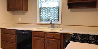 Well Maintained 3Bed/2Bath Single Family HUGE Backyard! Gallery 3