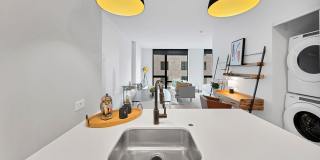 Triangle Square Gallery 21