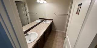 Spacious 5-Bed, 2.5-Bath Single-Family Home in Redmond Spacious 5-Bed, 2.5-Bath Single-Family Home in Redmond Gallery 18