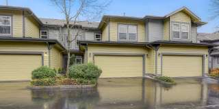 3bd/2.5ba Snoqualmie Townhome Gallery 1