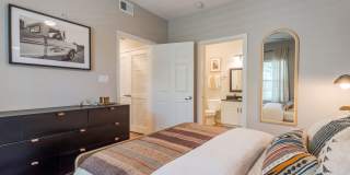 Laurel Canyon Gallery 33