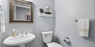 18671 Collins Ave Gallery 28