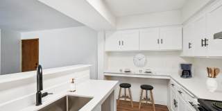 Wayzata Woods Gallery 10