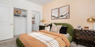 Warner West Apartments Gallery 8