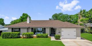 LAKEFRONT • COMPLETELY RENOVATED Gallery 1