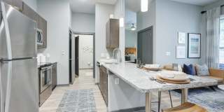 Sola Station Canalside Apartments Gallery 33