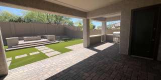 1630 W BLAYLOCK Drive Gallery 17