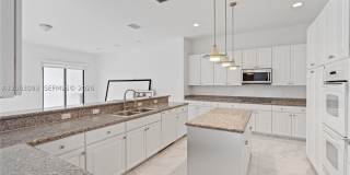 18794 SW 17th Ct Gallery 29