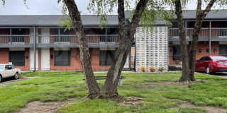 6009 Barton Dr Shawnee, KS 66203  1 bed / 1 bath Rent $895 - 60 West Apartments (MID AUGUST MOVE IN) Gallery 1