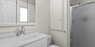 Cozy 4 bed house in Bothell Gallery 18