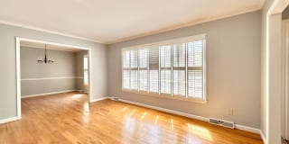 Updated 3 Bedroom Convenient to W Friendly Ave & New Garden Rd! Gallery 6