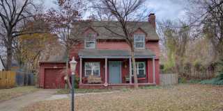 3-bedroom, 2.5-bath home with mostly hardwood floors Gallery 1