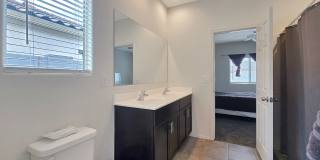 Like new home! Pristine condition! Gallery 25