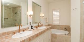 ** BONITA BAY ** BEAUTIFUL 2 PLUS A DEN FURNISHED HOME ** SEASONAL OR 6 MONTH AND 1 DAY TO 12 MONTHS LEASE STARTING APRIL 1, 2026  ** BEAUTIFUL BONITA BAY AT BAY POINTE ** Gallery 36