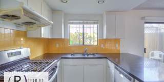 Gorgeous townhouse in a quiet 6-unit gated complex Gallery 22