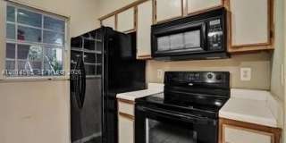 2871 N Oakland Forest Dr Gallery 21