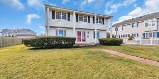 7 Howell Avenue Gallery 42