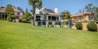 Luxury waterfront living in Calabasas Luxury waterfront living in Calabasas Gallery 46