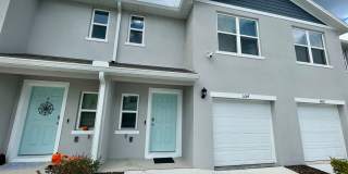 Brand new townhome located in New Smyrna Beach Gallery 1