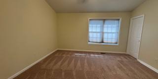 Taylor Spring Townhouse With Garage and Basement Gallery 10