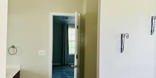 2902 Framer Lane Gallery 22