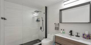 1931 NE 2nd Street Gallery 13