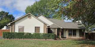301 Juniper DR Gallery 1
