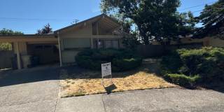Bright 3 Bedroom 1 Bath in NW Corvallis ~ Small Dogs Welcome! Gallery 1