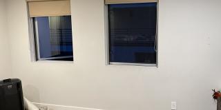 Modern Three Level 2 Bedroom/2 Bath Condo Loft Available Now! Gallery 9